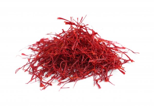 Pile,Of,Dried,Saffron,Isolated,On,White